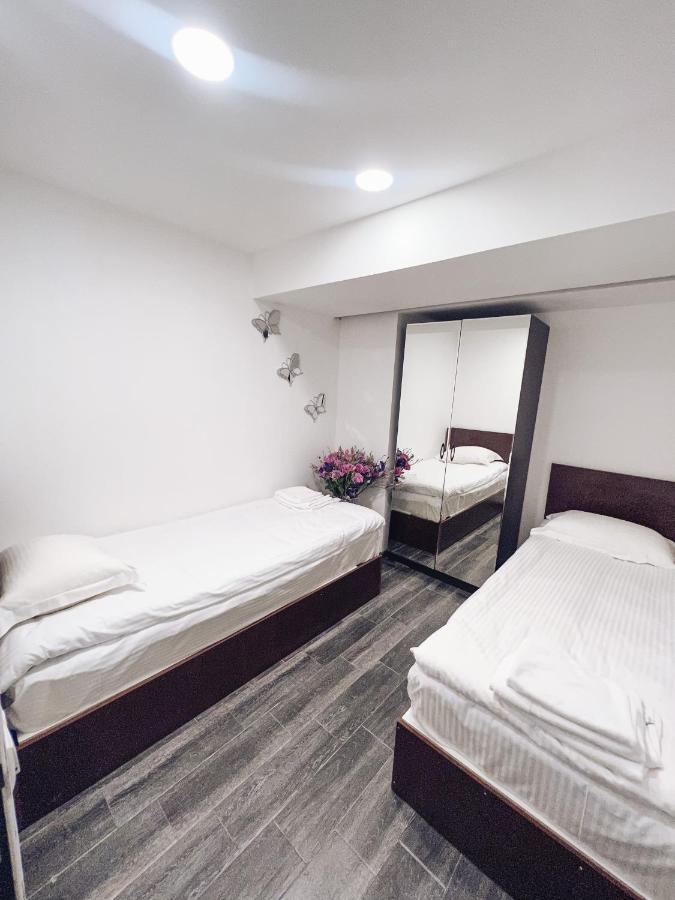 It Hotel Tumanyan Street エレバン エクステリア 写真