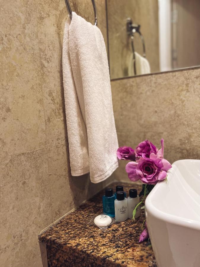It Hotel Tumanyan Street エレバン エクステリア 写真