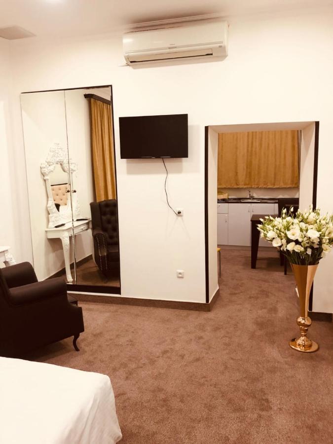 It Hotel Tumanyan Street エレバン エクステリア 写真