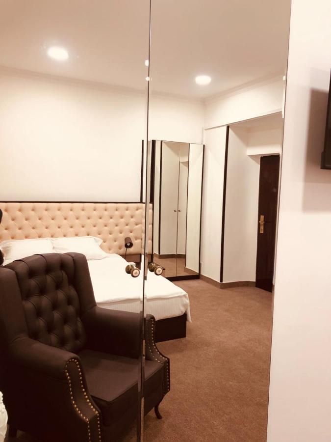 It Hotel Tumanyan Street エレバン エクステリア 写真